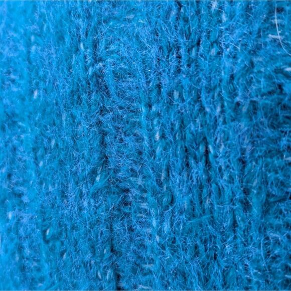 ANTHROPOLOGIE Pilcro Maggie Blue Fuzzy Soft V-Neck Balloon Sleeve Sweater Sz XS - Picture 5 of 7